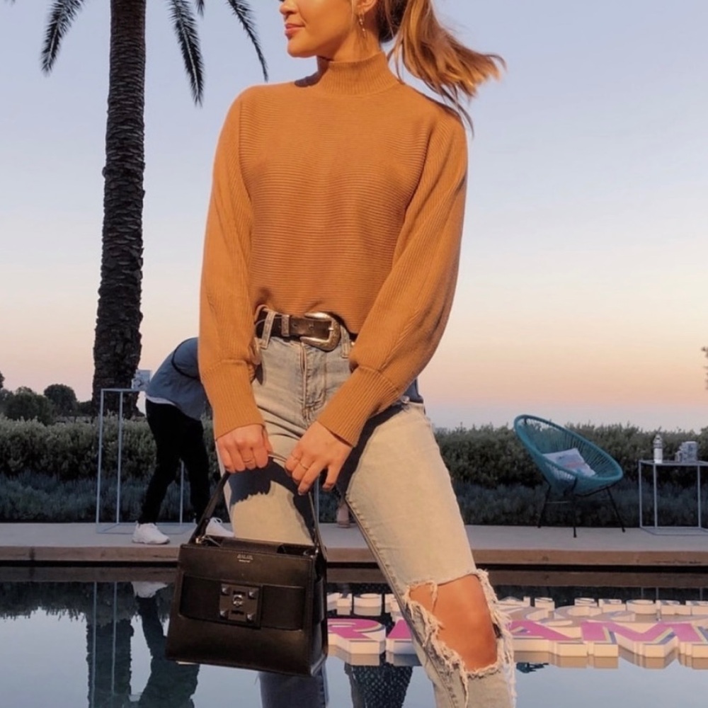 Zara camel sweater 🍂